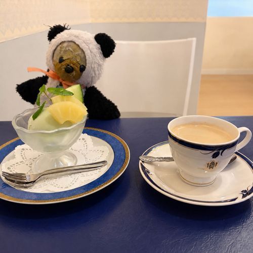 メロンシャーベット🍈
ディナーのデザートだよ。
冷たくて美味しかった🍨最近暑いね〜