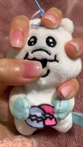 新しいネイルだって言われて握りつぶされたちゃむ、、んぽちゃむは生贄ちゃむよ、、