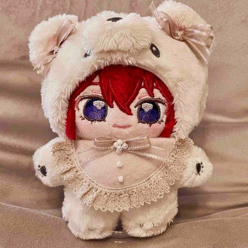 つかたゃです
おねえたまと くらしています
たべることが すきです
おにいたまたちも います