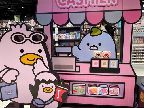 いらっしゃいまーせー！！すてきすてき おみせでーす