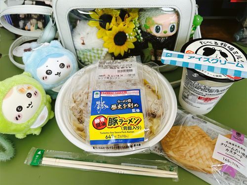 欲望の解放…！！！🍜🍨
