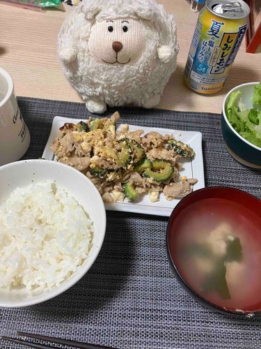 ゴーヤを食べたじゃじゃ
