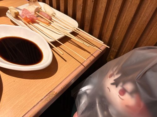 「……なんでここまで来て串揚げ食べ放題に来てるんだ？」

なんでだろうね？旅行というより帰省だからいいんじゃない？