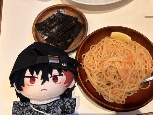 「寝そべり再び……」
