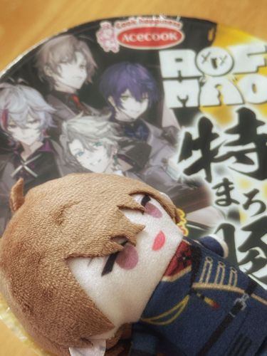 コラボの味の方が残りの2つなかなか見つからず......！
トマトカレー味がめちゃくちゃ食べてみたい🍅🍛
食べるの楽しみ🍜