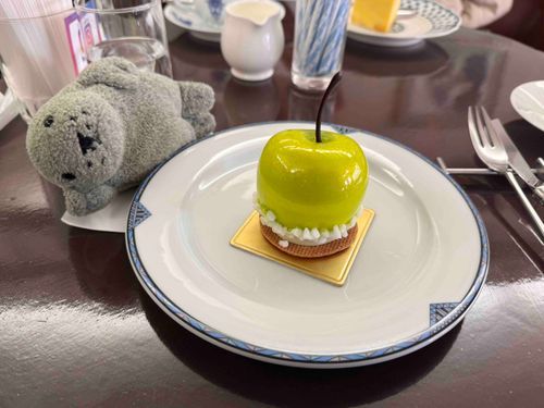 りんごのケーキだ🍰🍏

（もっさん）