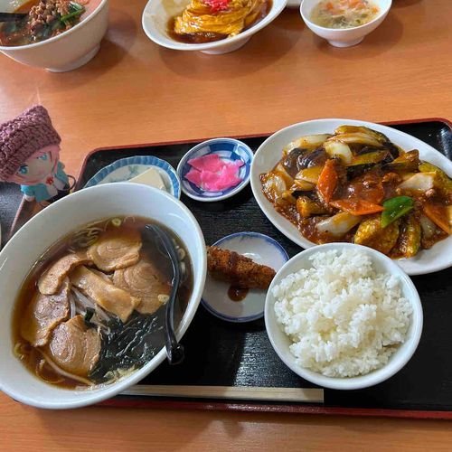 食品サンプルみたいな激うま中華🐼(良い意味)