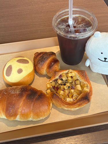 パン祭り🍞\c(  ॑꒳ ॑ \c) (っ/ ॑꒳ ॑ )っ/🍞