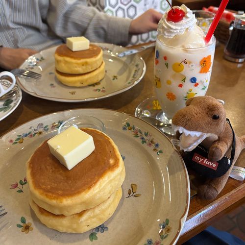 ぶあついホットケーキだ🦖