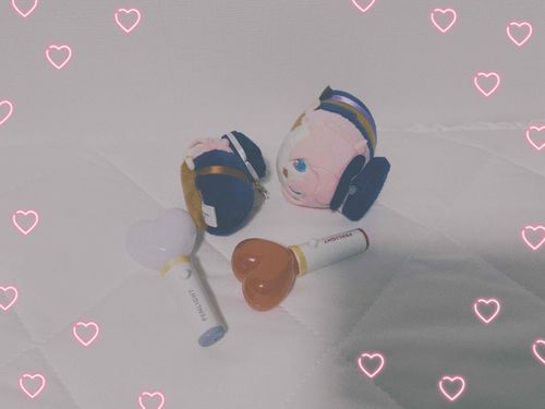 せんじつ 主君の おとも で こんさぁと に いってきました。
りぃだぁ が ごそつぎょう されて ろす です…。