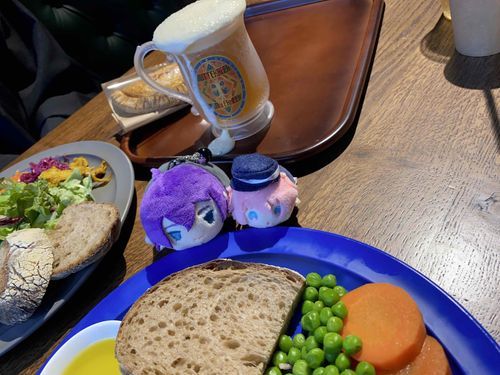 まほうがっこう へ いきました🦉🚂
おしょくじも たのしかったです🍽️