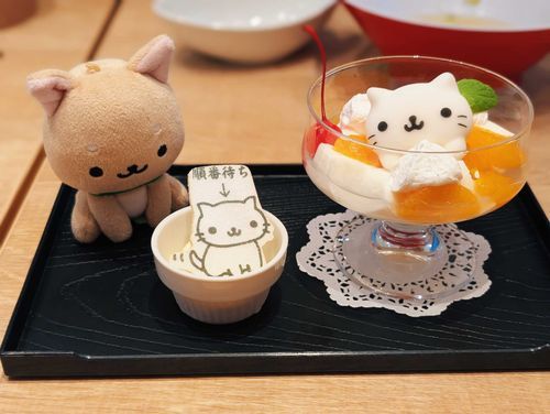 コラボカフェのスイーツメニュー
『あんにゃんどうふ』だワン🐾

まろも じゅんばんまち させてもらったワン🐾