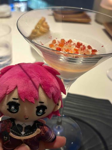 くりーむちーずと　いちごの　2そうぜりーです　うつくしい　ですね
