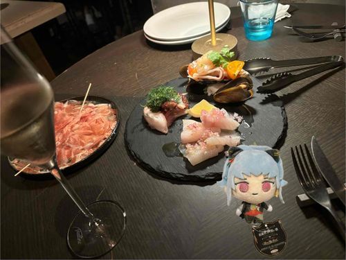 あるじさまは　しごとで　しっぱいを　してしまった　らしいです　おれが　そばにいます