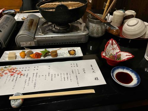 あるじさま　きょうは　おなべが　めいん　ですか？