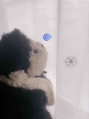 ぼくの住んでいるおへや、
まどにぷちぷちがはってあって
お外が見えない…𖦹𖦹