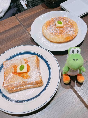 🥞🦖✨