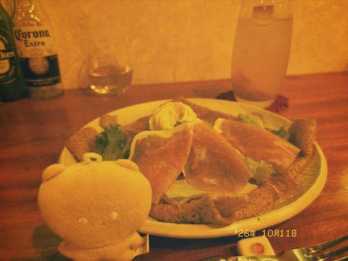 湯葉のガレットを食べました。

華厳の滝も行きましたが落っこちそうになったので写真は断念しました。