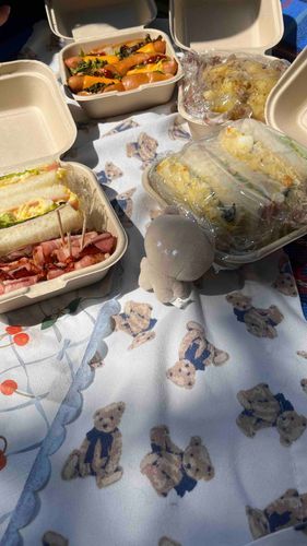 ピクニックで食べたご飯です。
美味しかったです。