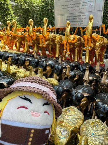 🇹🇭|Bangkok,Thailand|ふわごく|おれとおなじくらい派手だ！おっとうずころの台詞をとってしまったな！