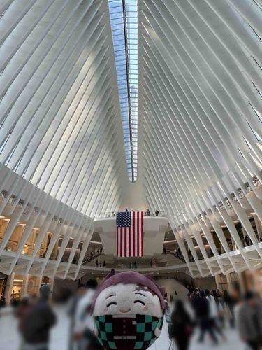 🇺🇸|NYC|ふわじろう
わーるどとれーどせんたー、あたらしめのえきですね
せかいがへいわでありますように