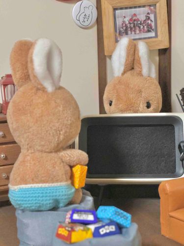 チロルチョコ！たべたい！ここから、だして！
