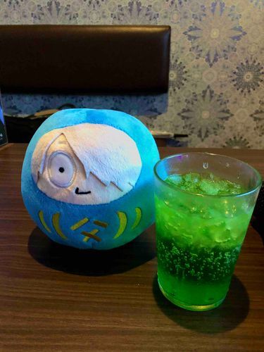 めろんそーだ しゅわしゅわと口で弾ける炭酸がうまかった
