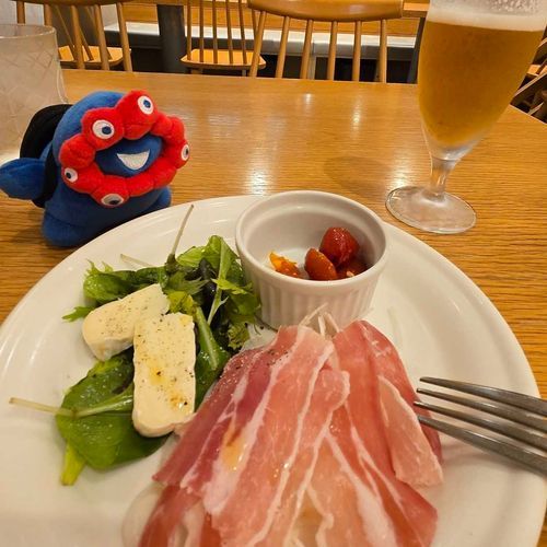 おつかれさまの生はむ！チーズ！