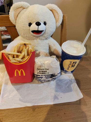 今日は久々に夜マックだよ✌
