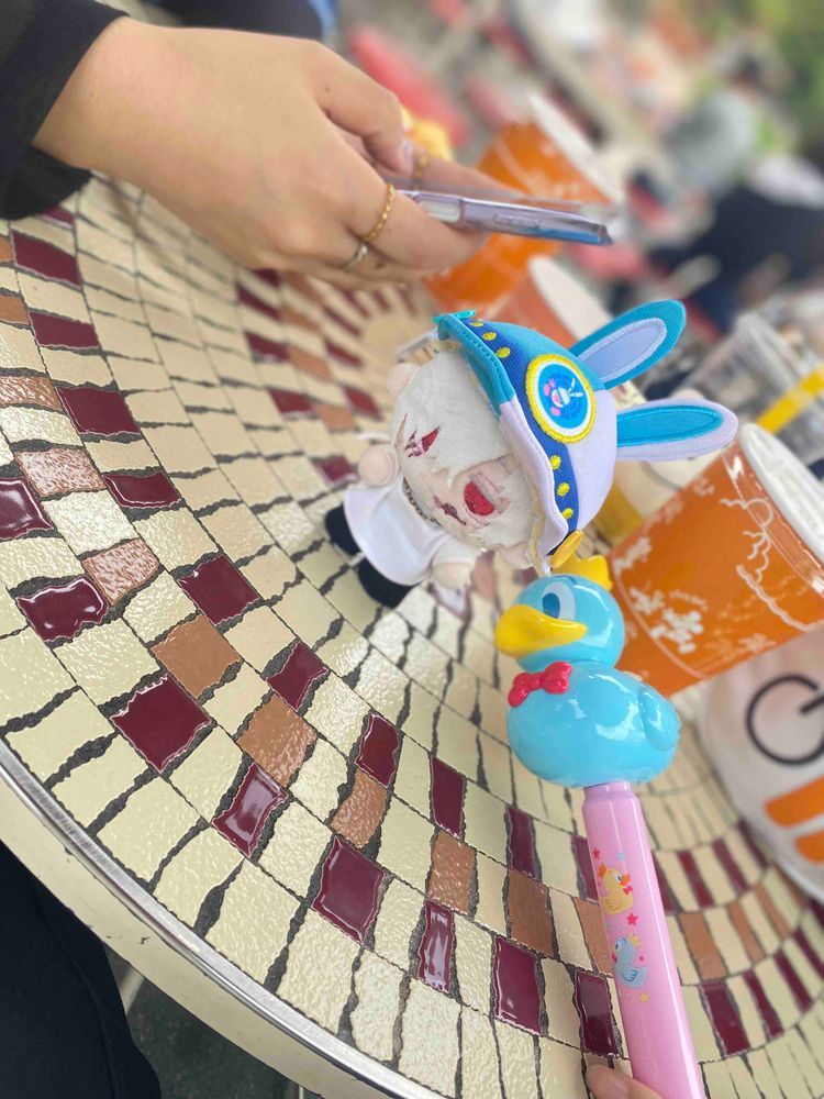 こﾘﾊ ででにらﾝﾄﾞに ﾂれてっﾃ もらっﾀとｷの ぼｸ！！
うさたﾏ どこ？？

#tiny_zombie_nui 