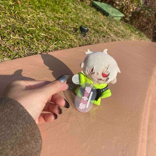 ぬｼ、 ろっかﾂかえなイッて
こまっﾀこﾏｯた ｼﾃたかラ
ぬｲの おコヅかｲ、かｼてあｹﾞﾙ
#tiny_zombie_nui 