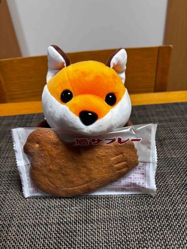 おかあさんが はとサブレー くれました
おおきくて サクサクで おいしかったです