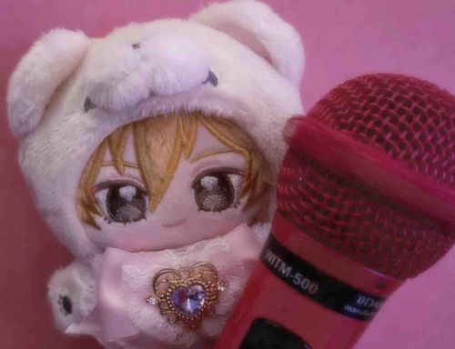 きょうは からおけに いってきたよ ♪
たんぽぽちゃんは たくさん あんでっとの うたをうたった みたいなんだ 〜
ほかの ぬいぐるみの おともだちとも あえたから とうこう するね ♪