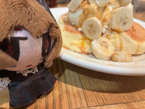 ごぢゅじんさま！またパンケーキ🥞をたべてるの！！！！！！