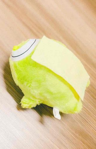 ユキ……なに やってるの？
「寿司 の マネ」？
うーん……モモチャン でも フォロー が 難しいかも😓