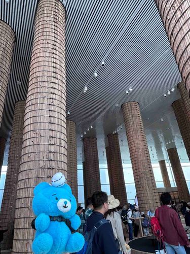 アラブ首長国連邦パビリオン！大きいね〜