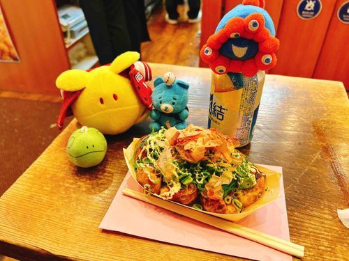 大阪来たらやっぱりたこ焼き！！あっつあつで美味しかった〜