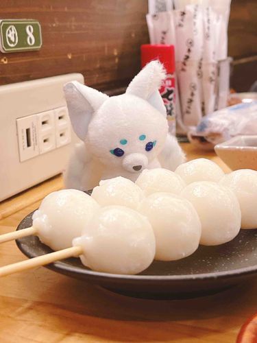 左、それは団子だよ