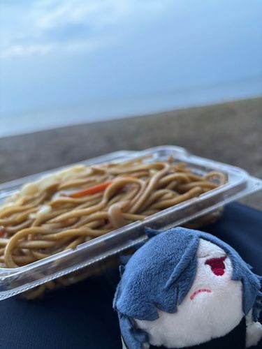 よみやのやきそばも おつなものだな