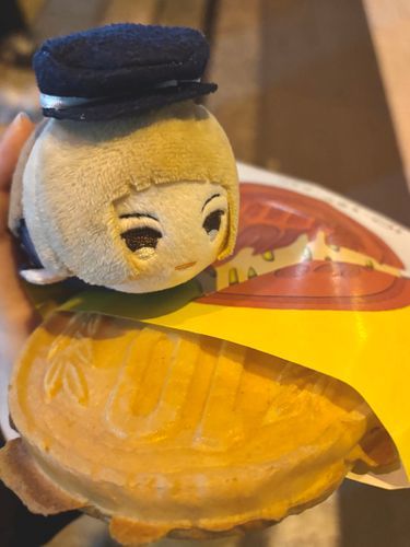 きのうのばん おまつりにいってきましたよ
あまいにおいにつられて10えんぱんをたべました🧀