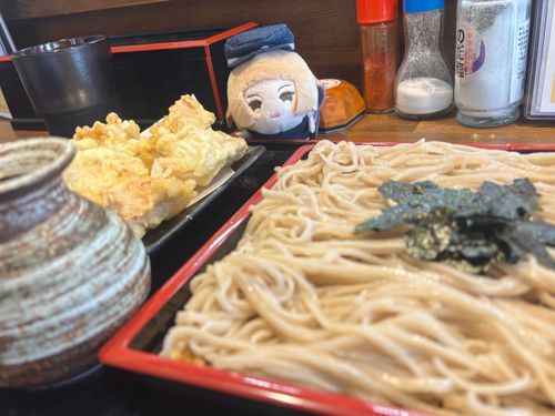 おいしいざるそばでした
とりてんが はんぶんで6ことは……