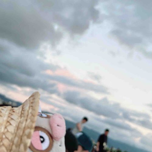 長岡の花火に行ったけろー
飼い主が花火に夢中になりそうだからって、花火前のお空けろ
でもほんとうにすごい花火だったけろ！！！