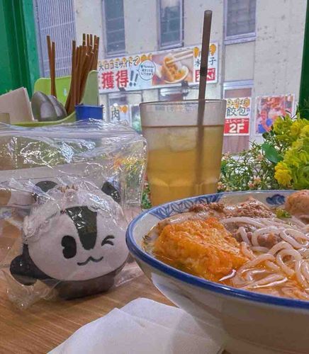 ブン・リョウクア食べたよ〜🇻🇳お嬢は見るだけだよ。