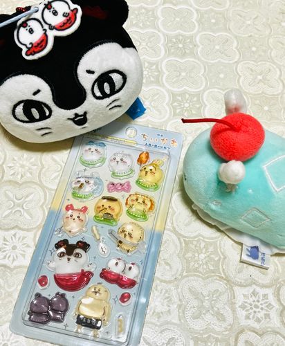 あたらしい おともだちが きたよ！
シールにも なってて すごいねぇ。
ちょっと こわいこ だって きいたけど だいじょぶ だよね…？