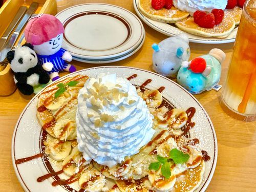 しらすちゃんが あそびに きたよ〜
いっしょに もりもりパンケーキ たべました。