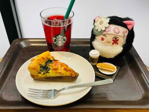 今日はスター2倍デーだったので スタバランチ
一緒にスタバ うれしいね うずまる💎