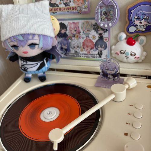 音楽鑑賞している、るべぱぺ🎶
