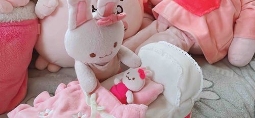 ベッドでおねんねしようね🛌
ももちゃんお布団かけてあげるよ
いい夢を😴