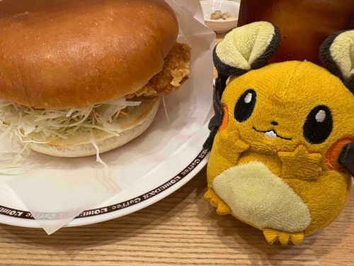 コメダの鶏タツタバーガーンネ！ポケモンコラボ第二弾ネ！デッッッカいンネ…！！