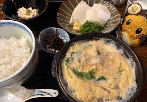 湯葉丼ネ！湯葉の卵とじがあつあつのふわふわンネ〜！